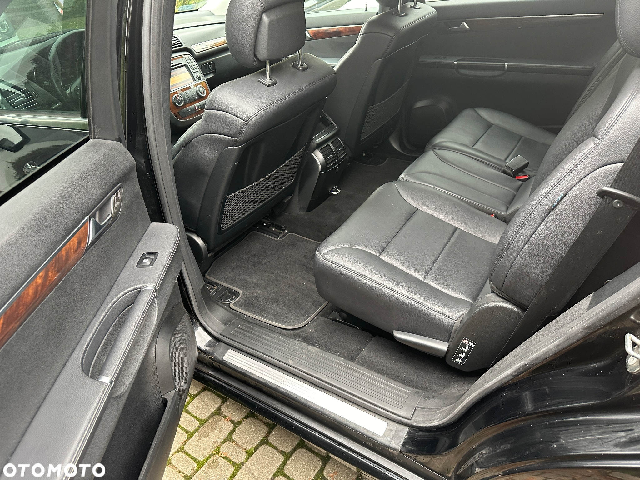 Mercedes-Benz Klasa R 350 BlueTEC L DPF 4Matic 7G-TRONIC - 23