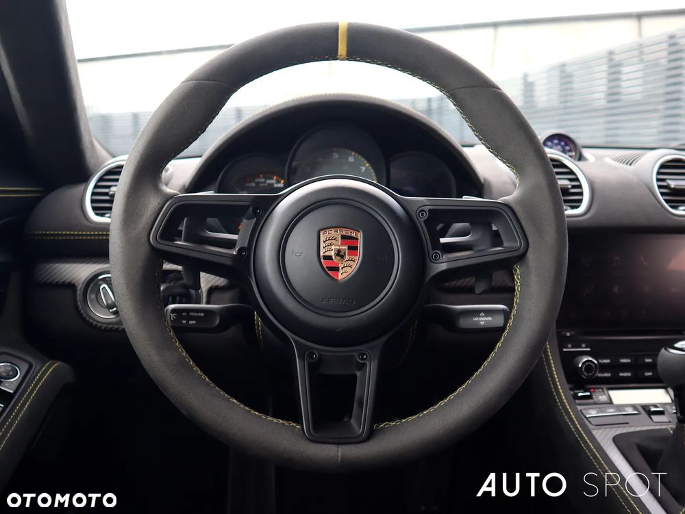 Porsche 718 Cayman GPF GT4 RS PDK - 26