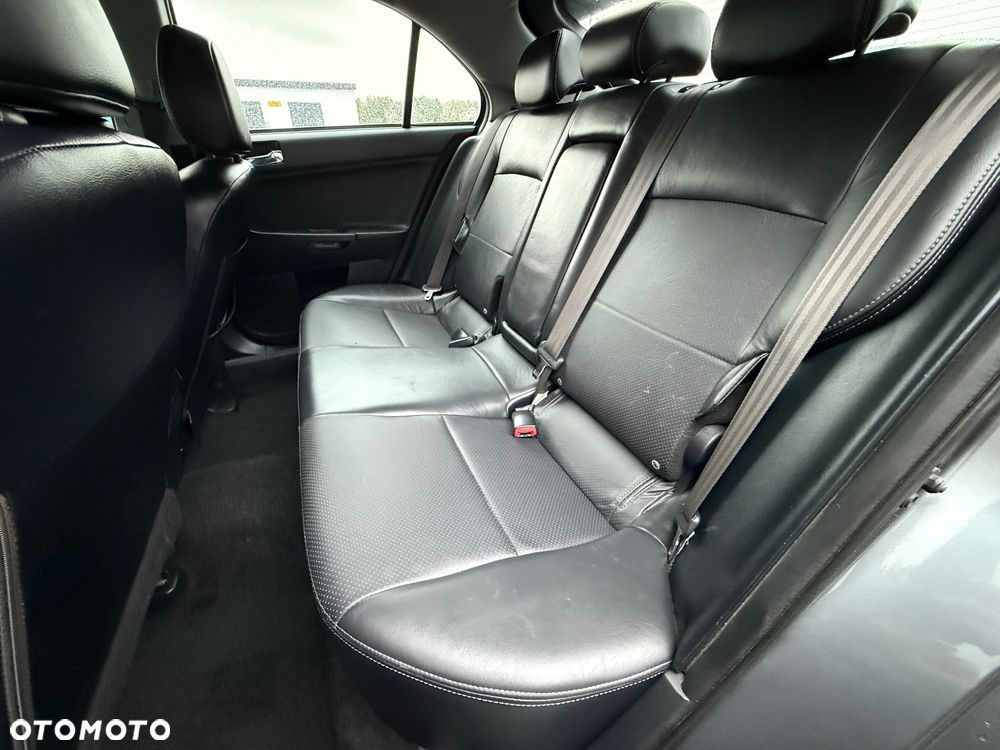 Mitsubishi Lancer - 24