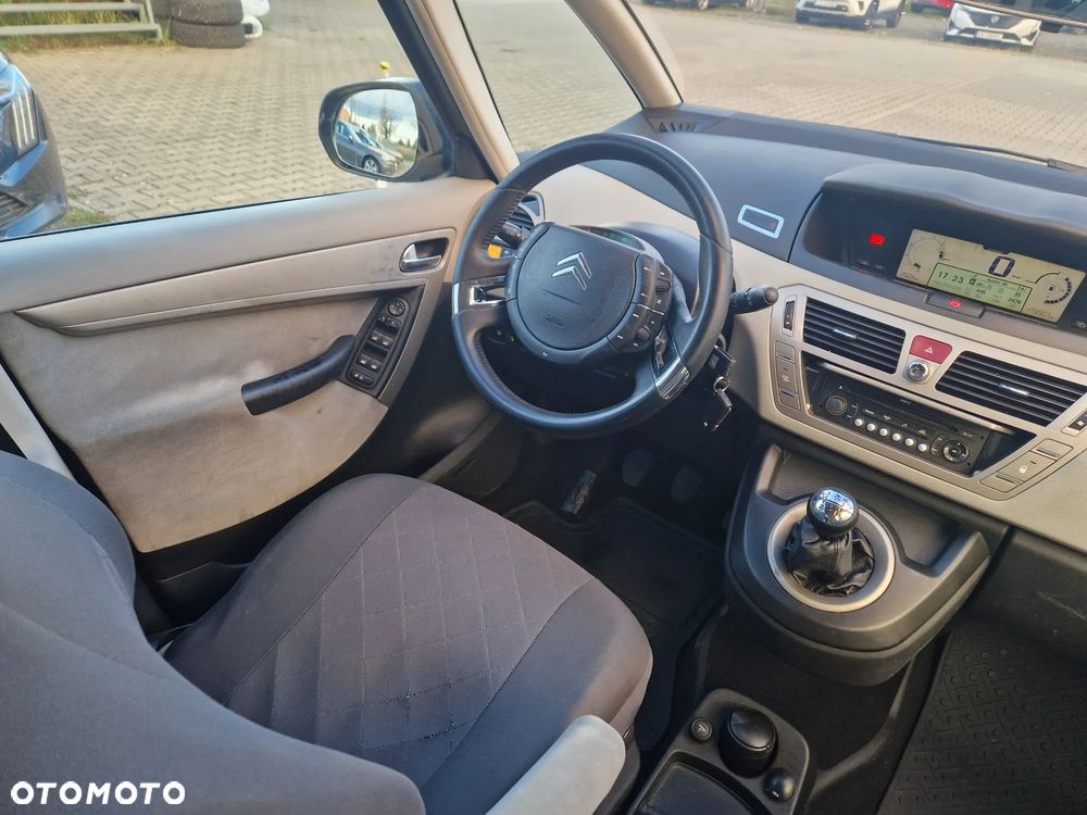 Citroën C4 Picasso - 24