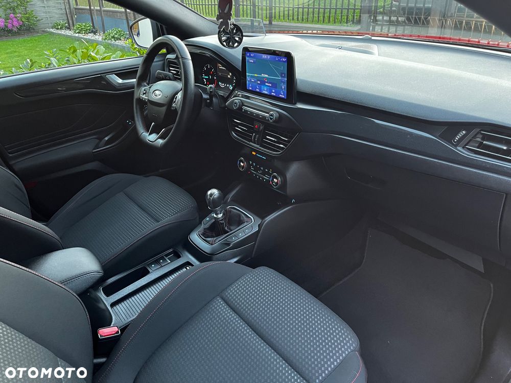 Ford Focus 2.0 TDCi ST-Line Red ASS - 15