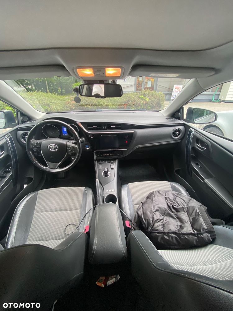 Toyota Auris - 10