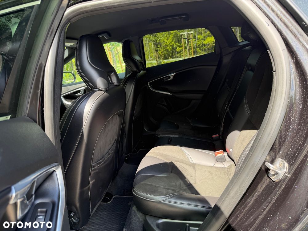 Volvo V40 D2 RDesign - 14