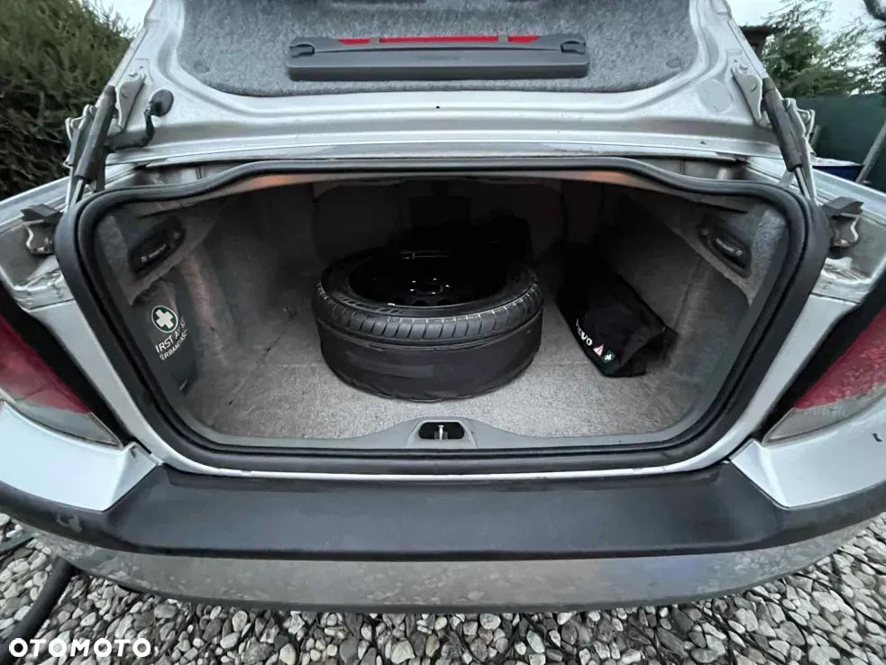 Volvo S60 2.4 - 7