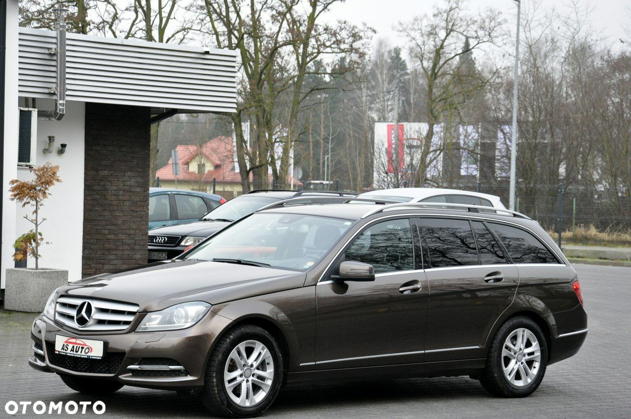 Mercedes-Benz Klasa C 180 T CDI DPF (BlueEFFICIENCY) Elegance - 27