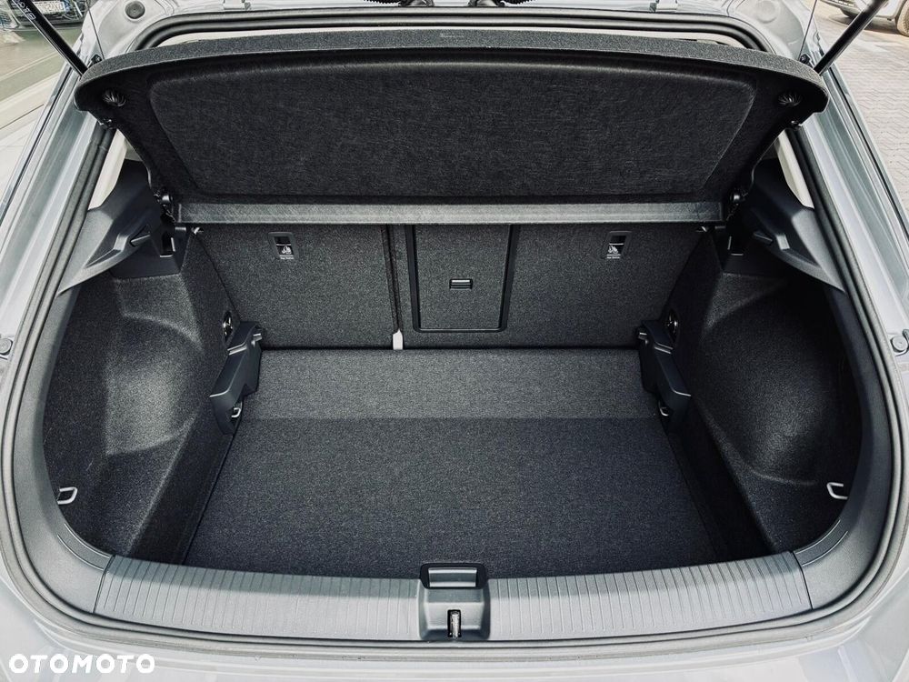 Volkswagen T-Roc - 24