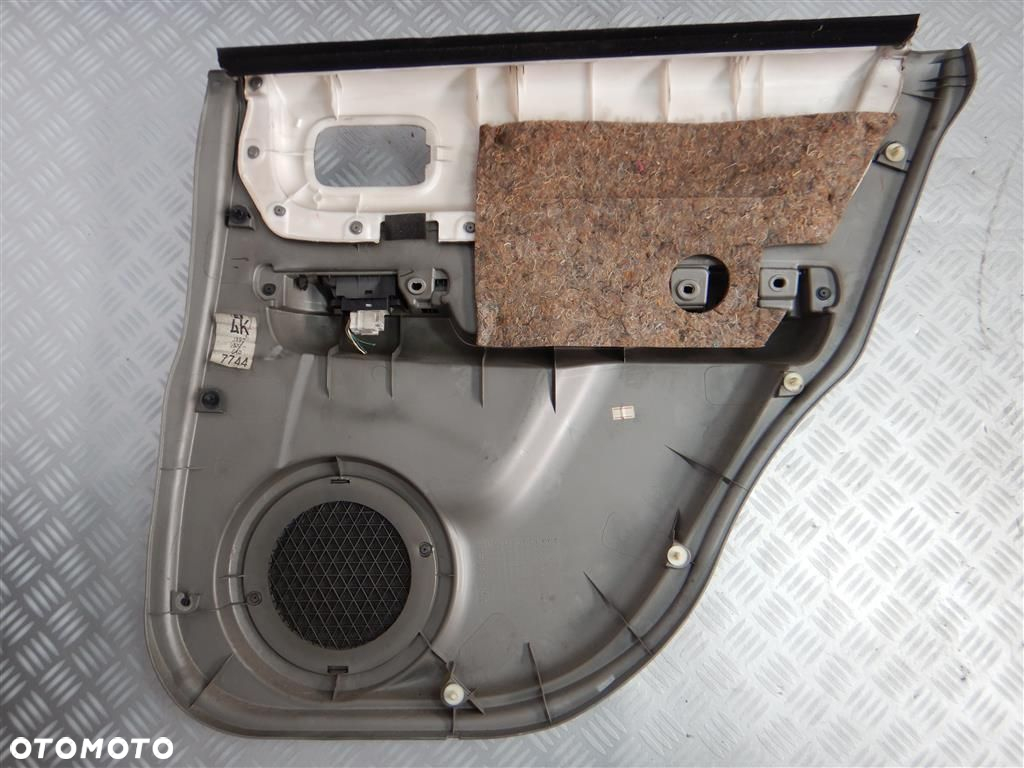 TAPICERKA BOCZKI DRZWI KOMPLET Nissan X-Trail I T30 2001-2007 - 5