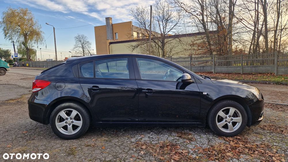 Chevrolet Cruze 1.6 LT - 3