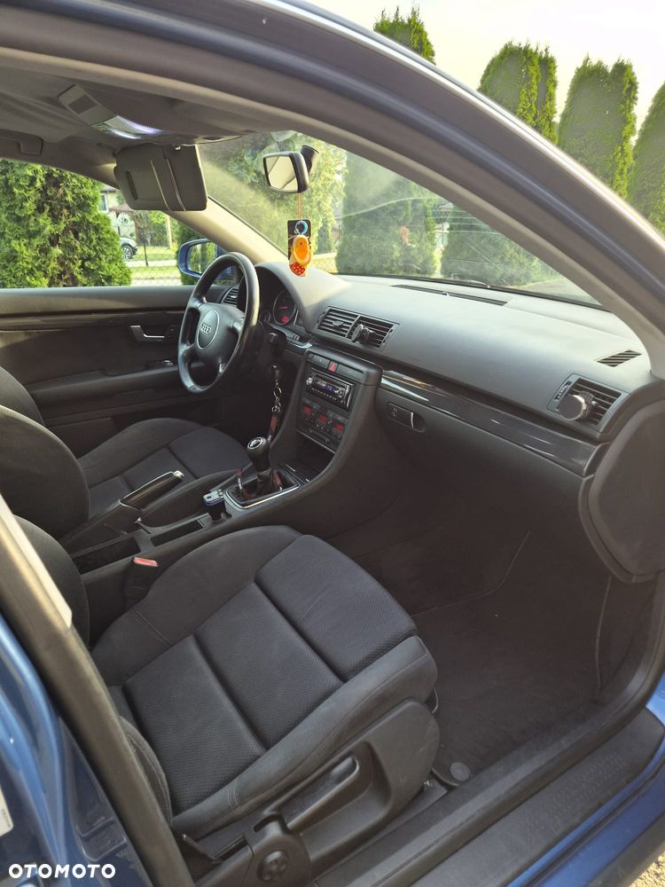 Audi A4 Limousine 1.8T - 11