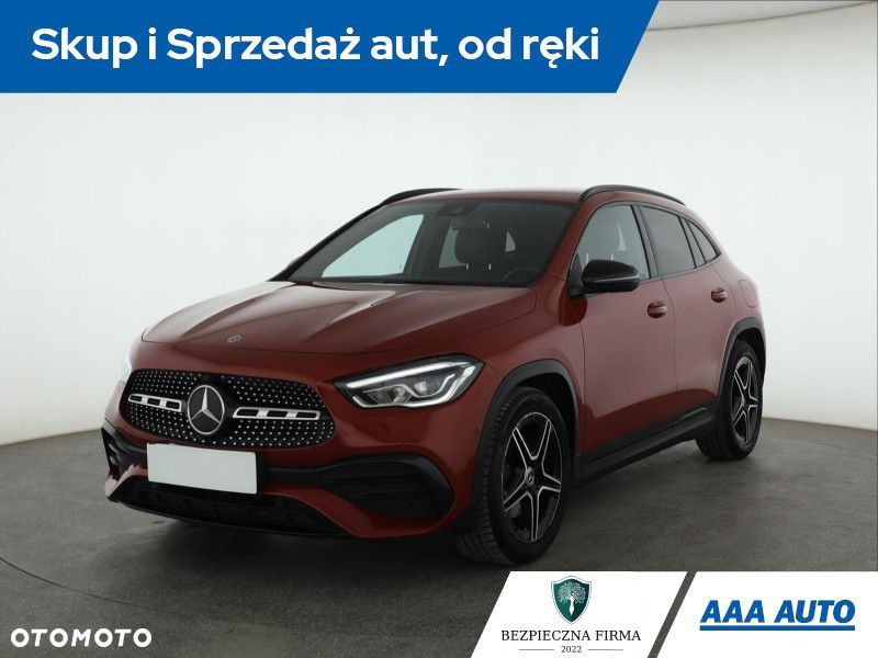 Mercedes-Benz GLA - 3