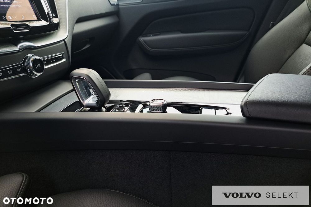 Volvo XC 60 - 25