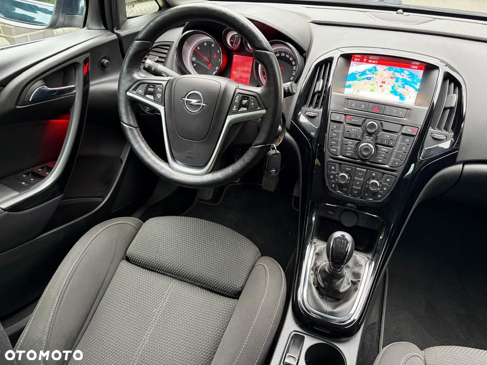 Opel Astra 1.6 CDTI DPF ecoFLEX TourerStart/Stop Exklusiv - 18
