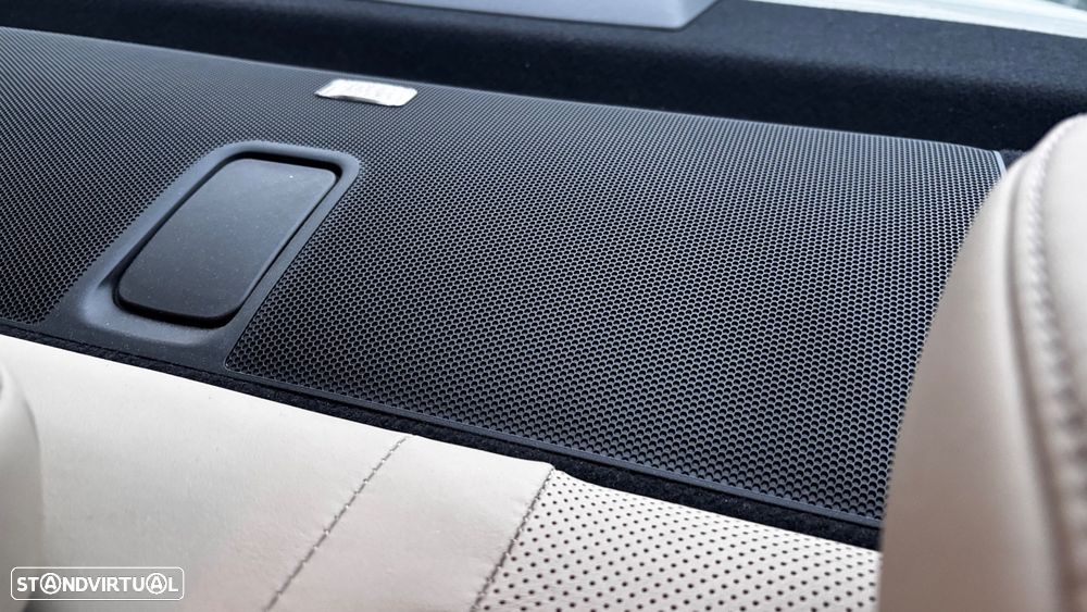 Lexus IS 300H Luxury - 37