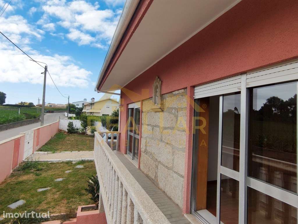 Magnífica moradia independente em Guilhabreu - Grande imagem: 3/25