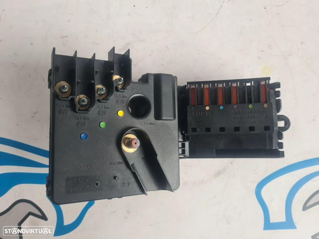 TAMPA CAIXA JUNÇÃO FUSIVEIS TAMPA PAINEL TERMINAL BATERIA A2115461141 2115461141 013948371 013948381 MERCEDES BENZ CLASS E W211 E220 CDI 150CV OM646961 646961 - 2