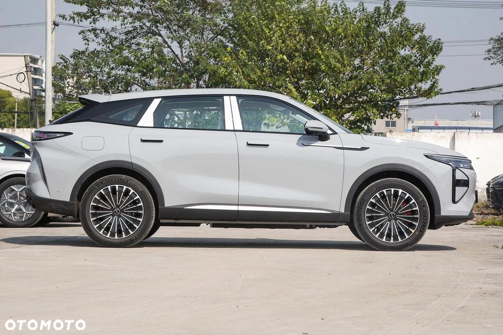 Omoda 9 1.5 Super Hybrid Exclusive AWD - 5