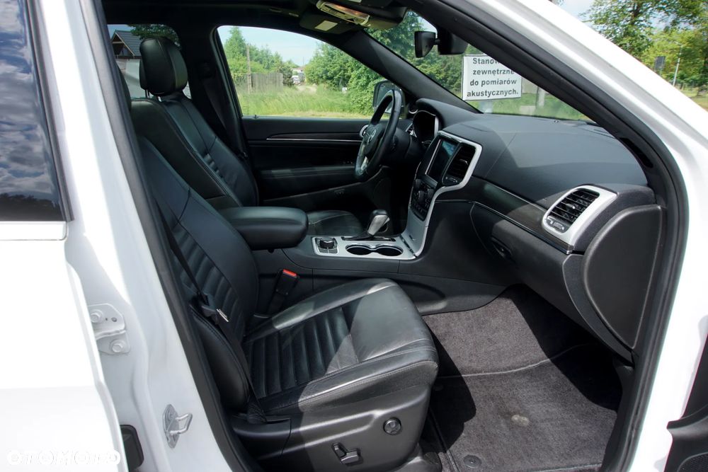 Jeep Grand Cherokee - 13