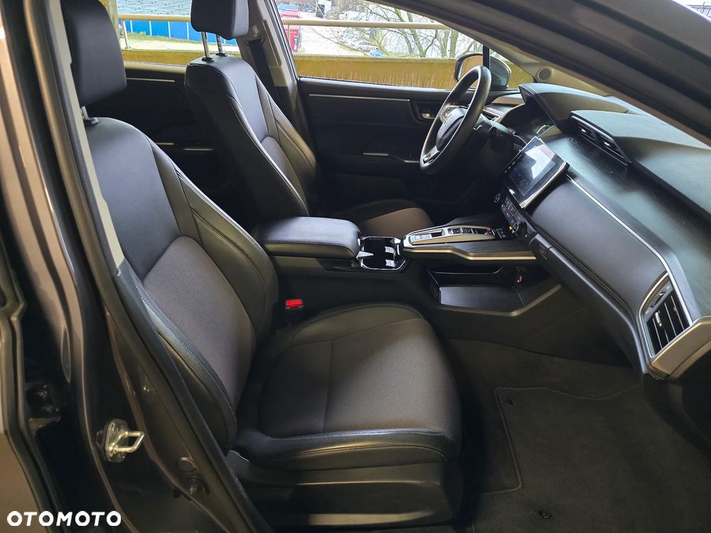 Honda Clarity - 19