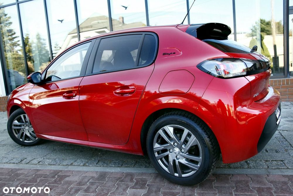 Peugeot 208 PureTech 100 Style - 28