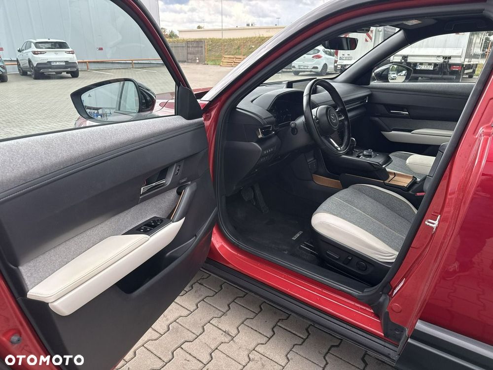 Mazda MX-30 - 10