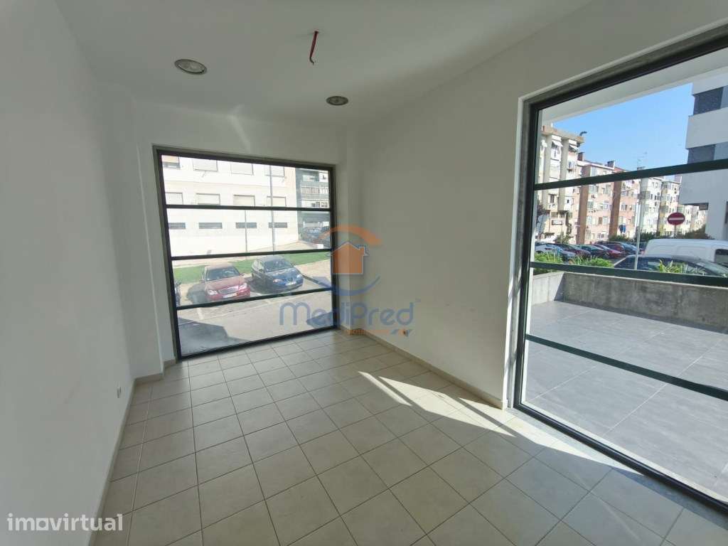 Loja com 152m² na Quinta da Memória | Odivelas - Grande imagem: 3/14
