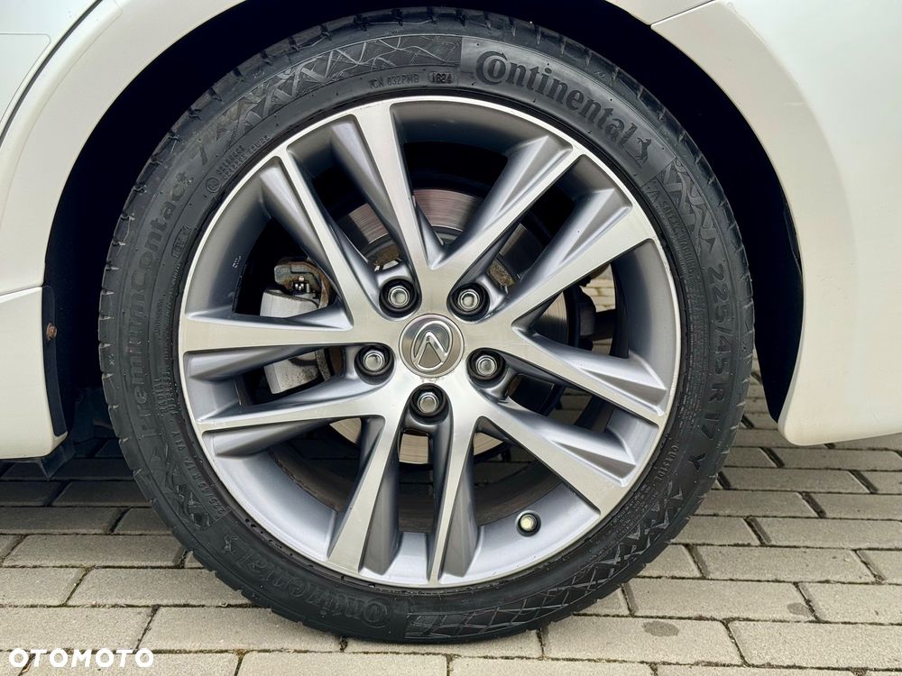 Lexus IS 200t / 300 Elegance - 5