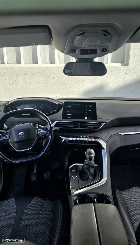 Peugeot 3008 PureTech 130 Stop & Start GPF Allure Pack - 23