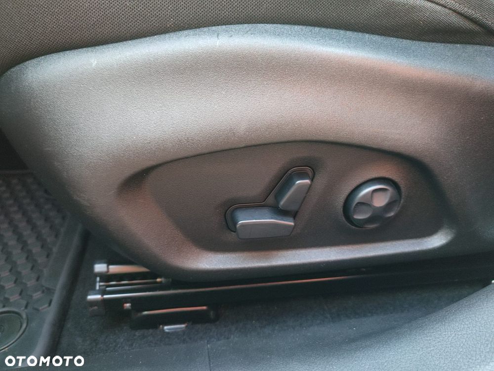 Jeep Renegade - 30