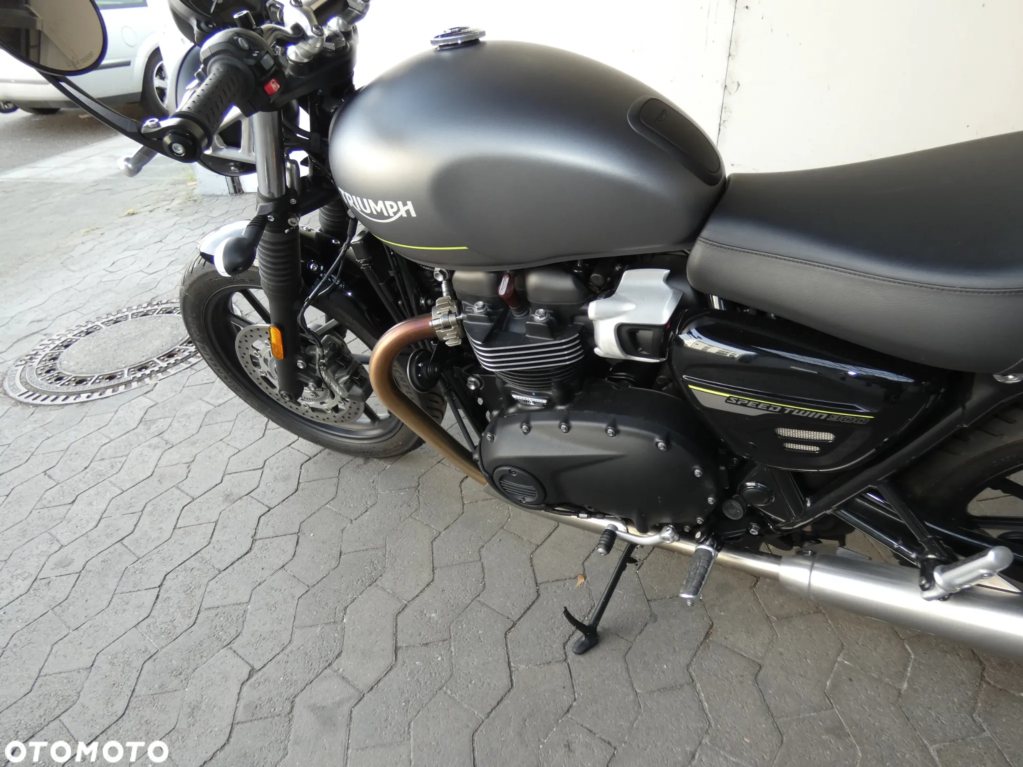 Triumph Speed Twin - 9