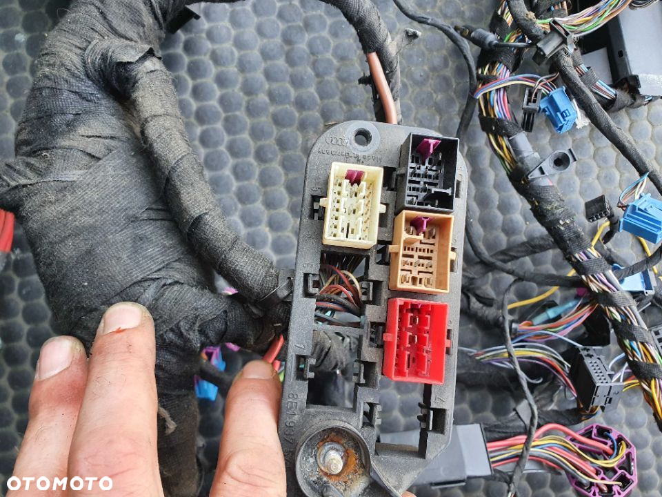 Wiazka Instalacja Wnetrza EUROPA AUDI A4 B6 Benzyna 3.0 ASN V6 Kombi Automat - 11