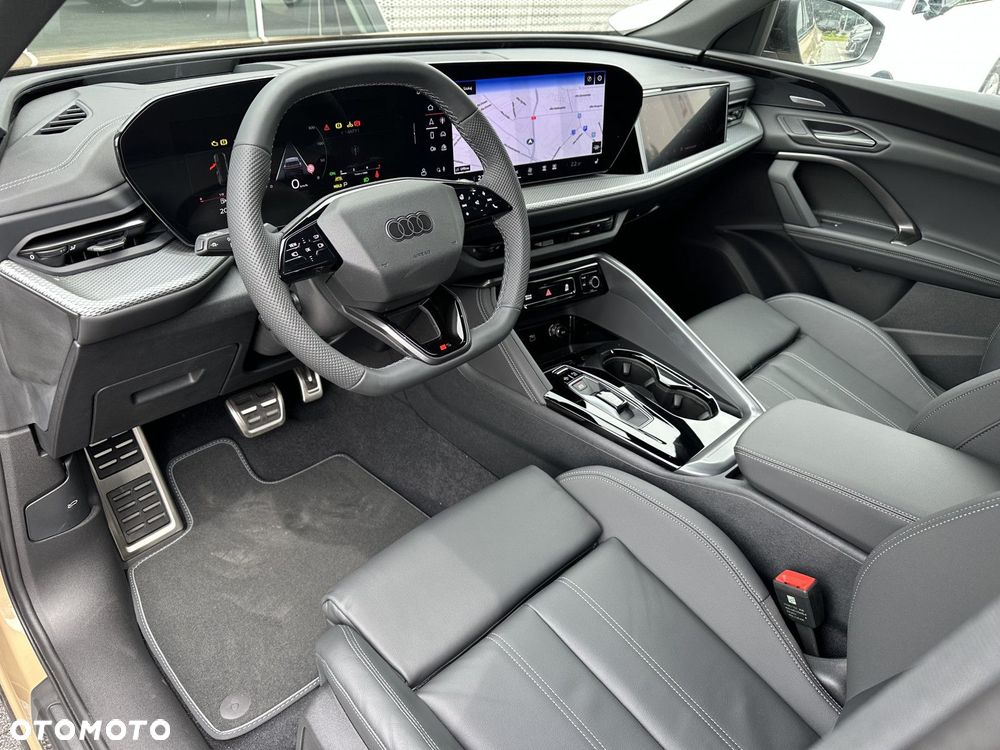 Audi Q5 Sportback - 12