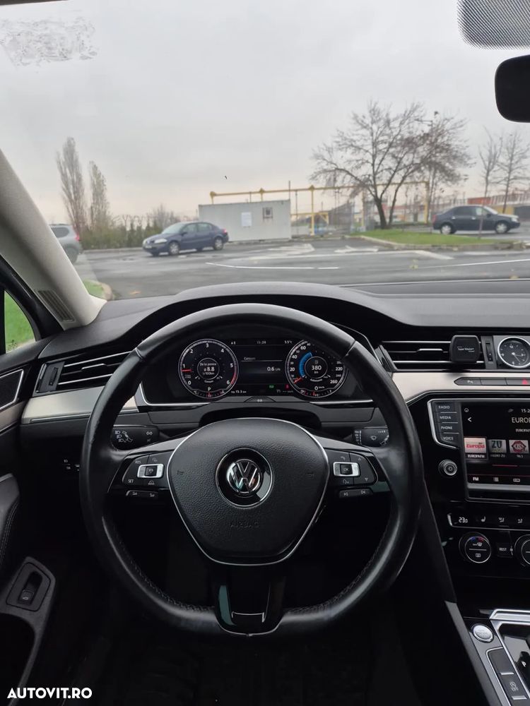 Volkswagen Passat Variant 2.0 TDI DSG (BlueMotion Technology) Highline - 14