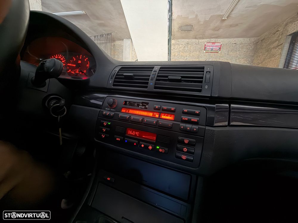 BMW 320 d Touring Séc.XXI - 2