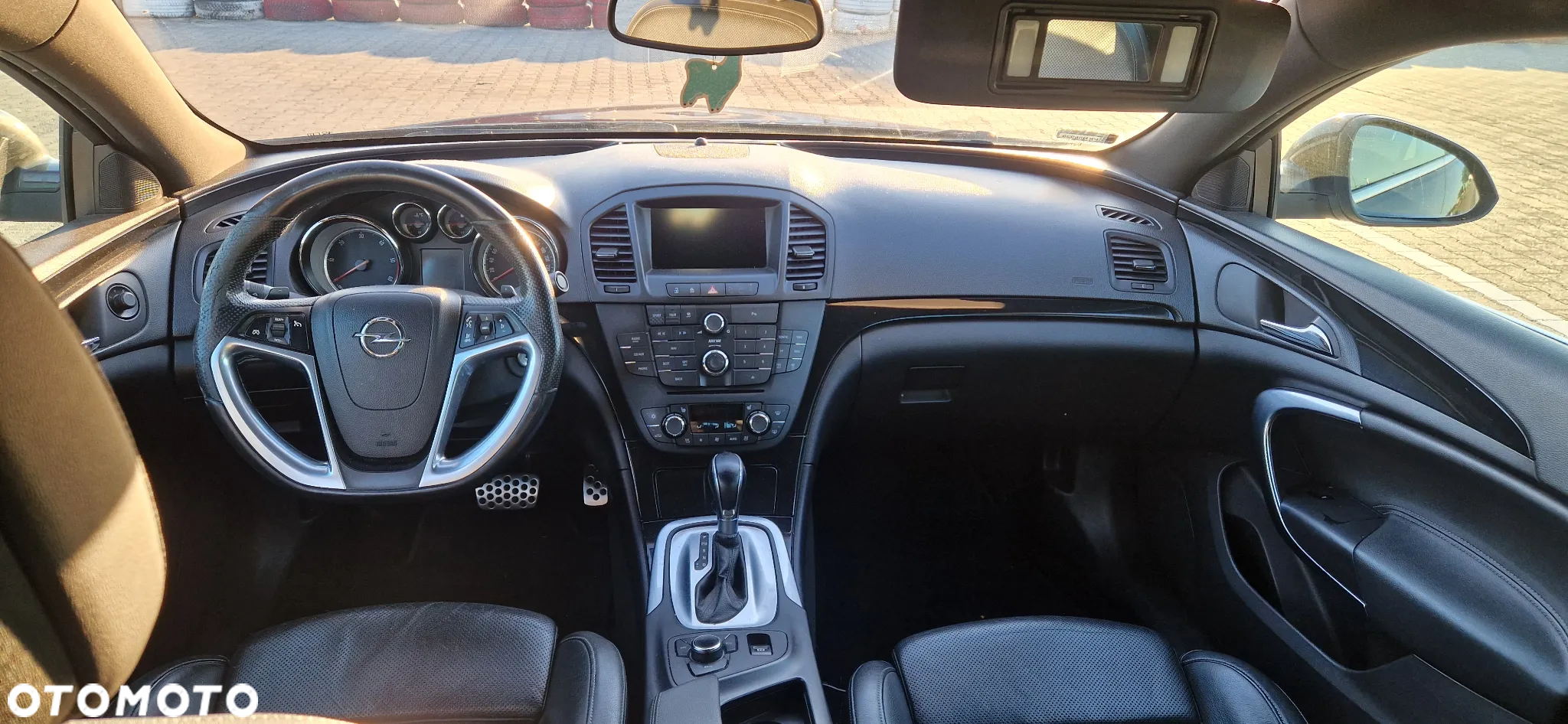 Opel Insignia - 12
