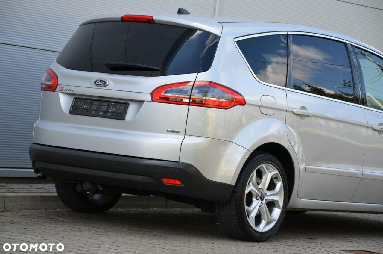Ford S-Max - 16