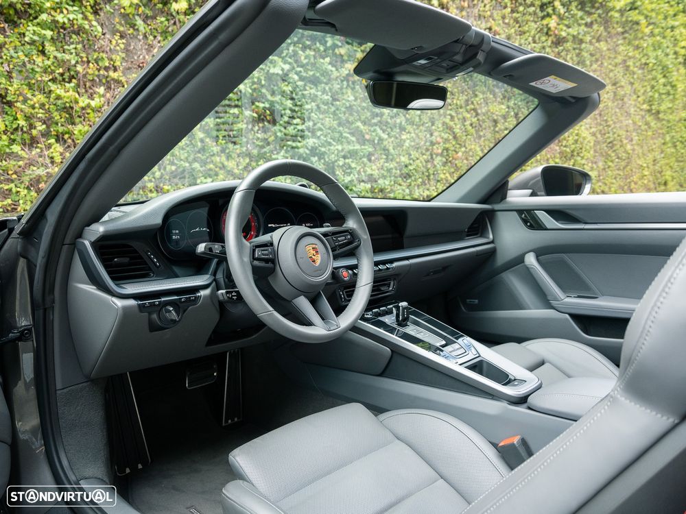 Porsche 911 (992) Carrera S PDK - 32