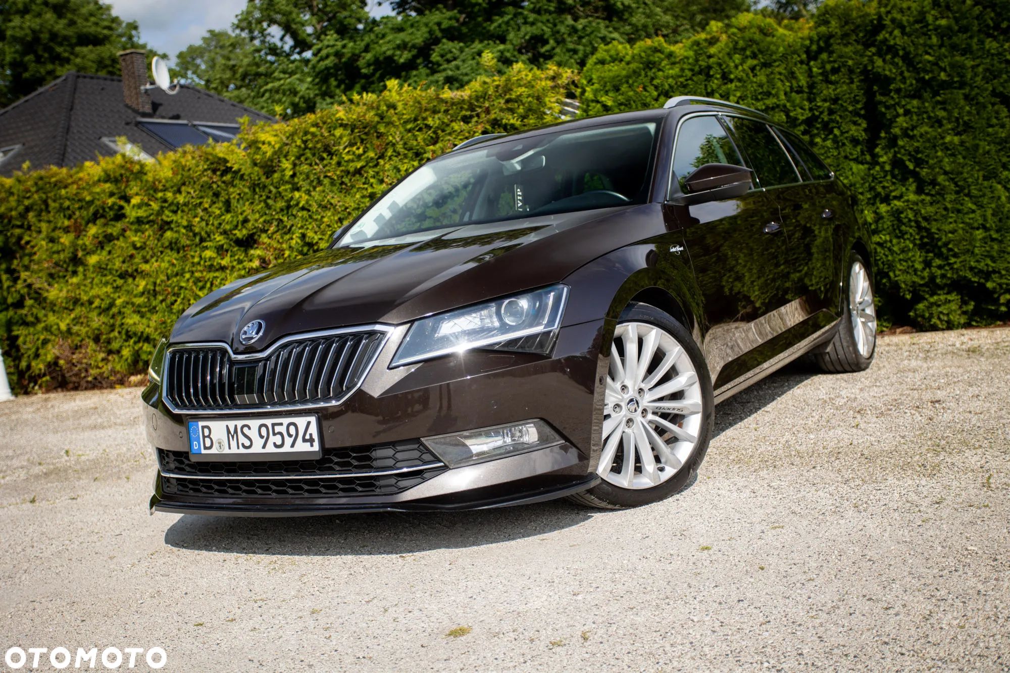 Skoda Superb 2.0 TDI DSG L&K - 1