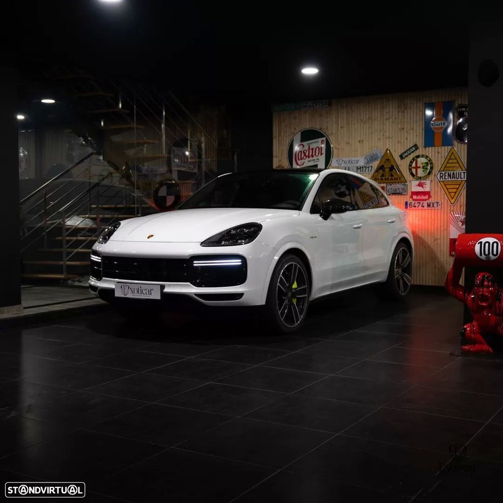 Porsche Cayenne Coupé Turbo S E-Hybrid - 2