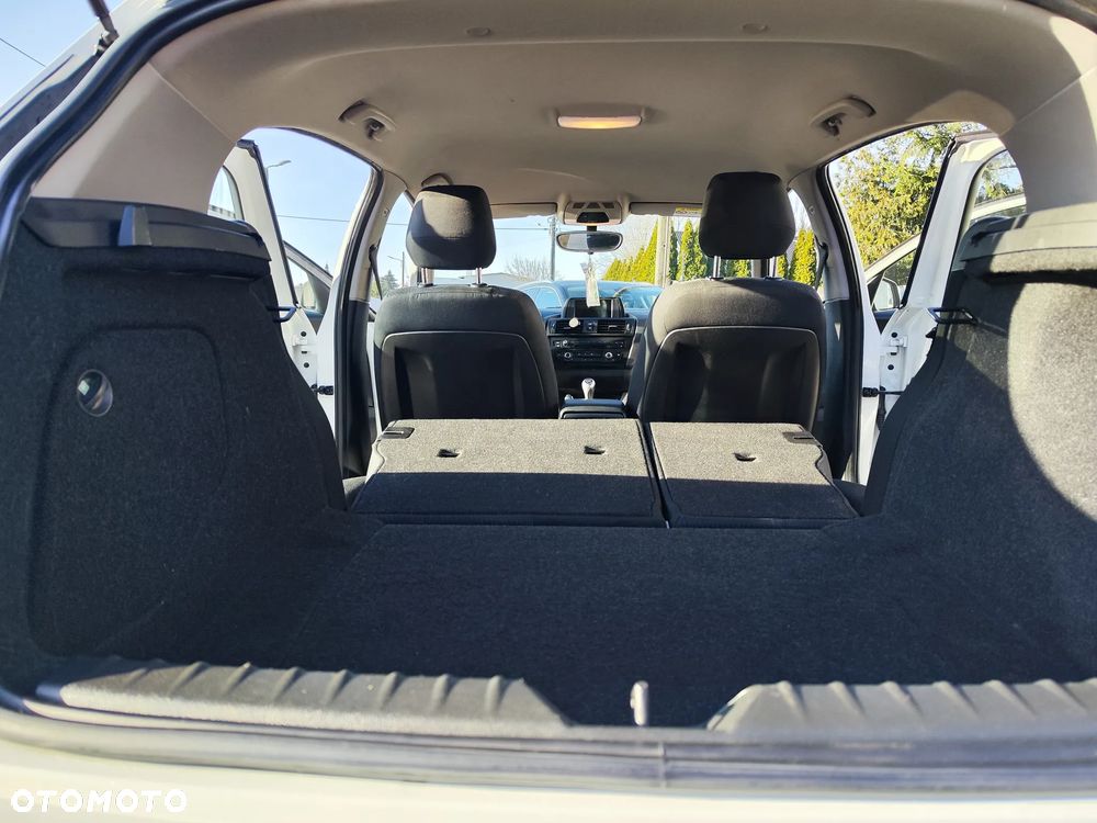 BMW Seria 1 116i - 19