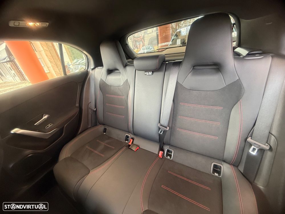 Mercedes-Benz A 250 e AMG Line - 35