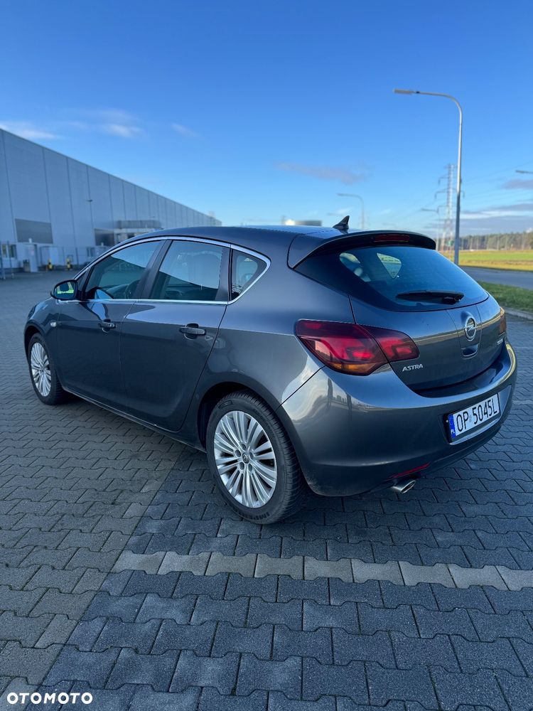 Opel Astra 1.4 Turbo - 12