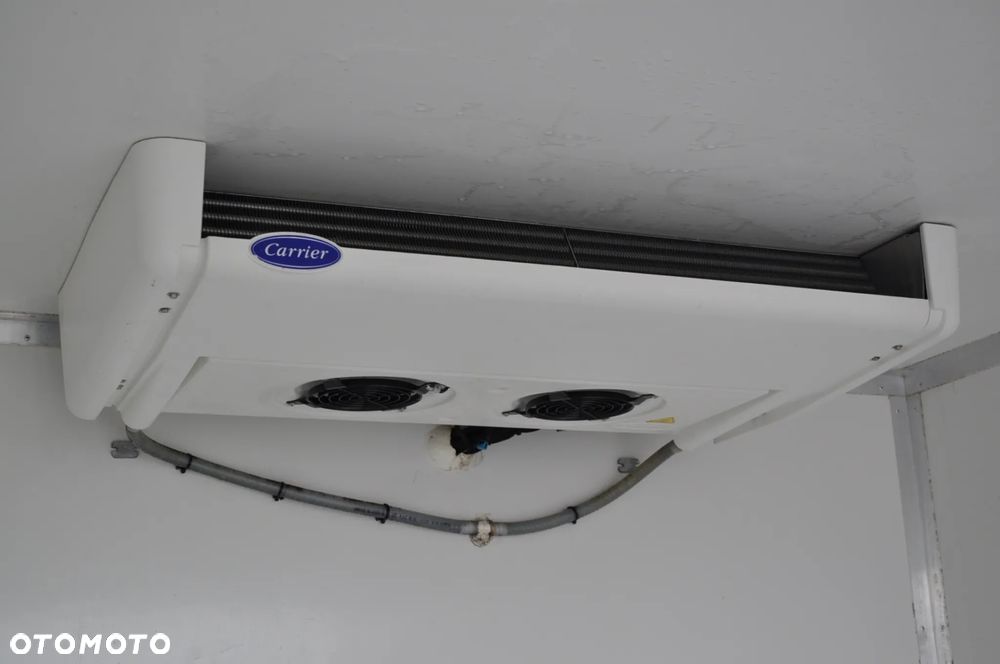 Iveco DAILY 156KM AUTOMAT CHŁODNIA IZOTERMA KRAJOWE BEZWYPADKOWE - 15