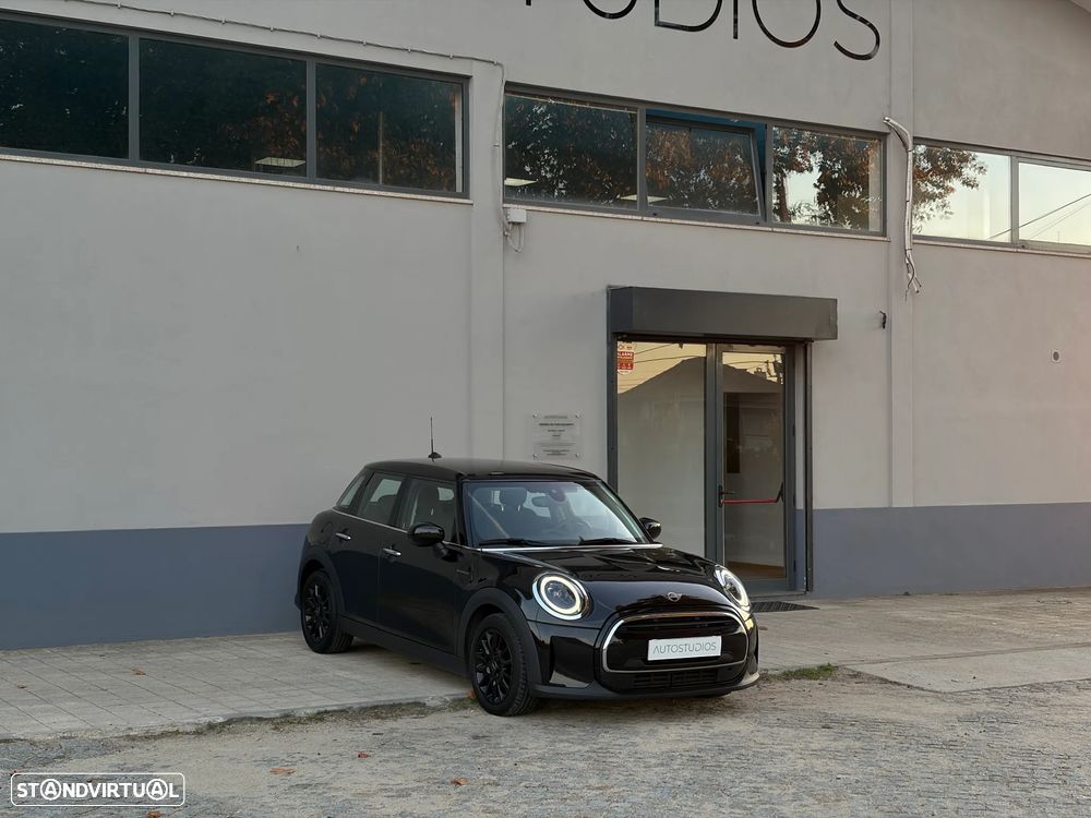 MINI 5 Portas Cooper Aut. Essential - 11