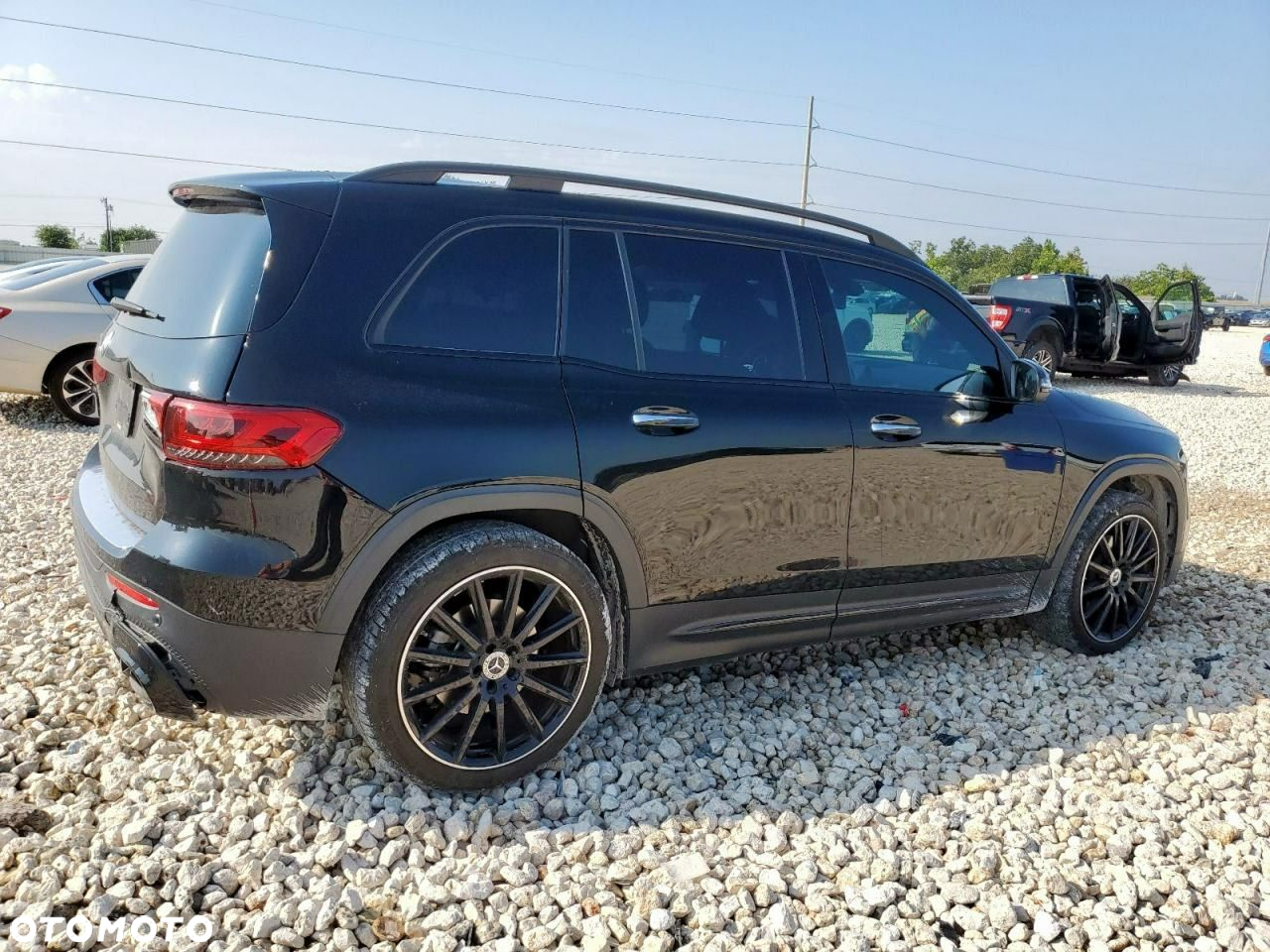 Mercedes-Benz GLB - 4