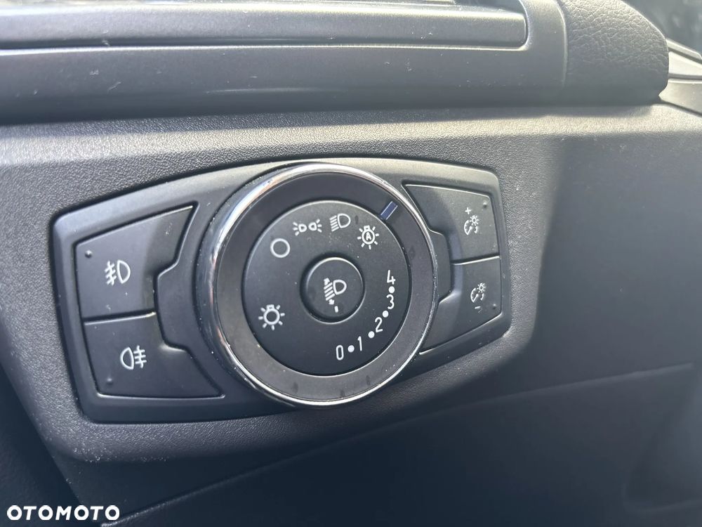 Ford Mondeo 1.5 EcoBoost Trend - 29