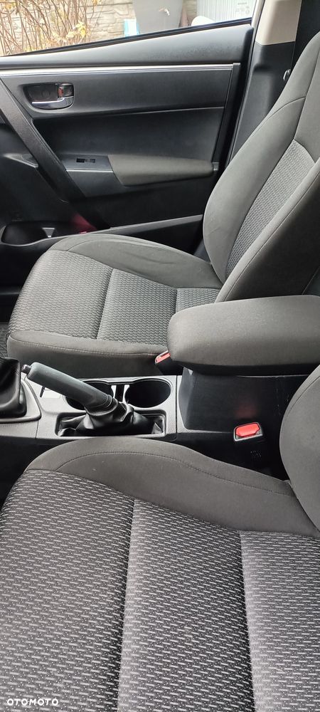 Toyota Corolla - 8