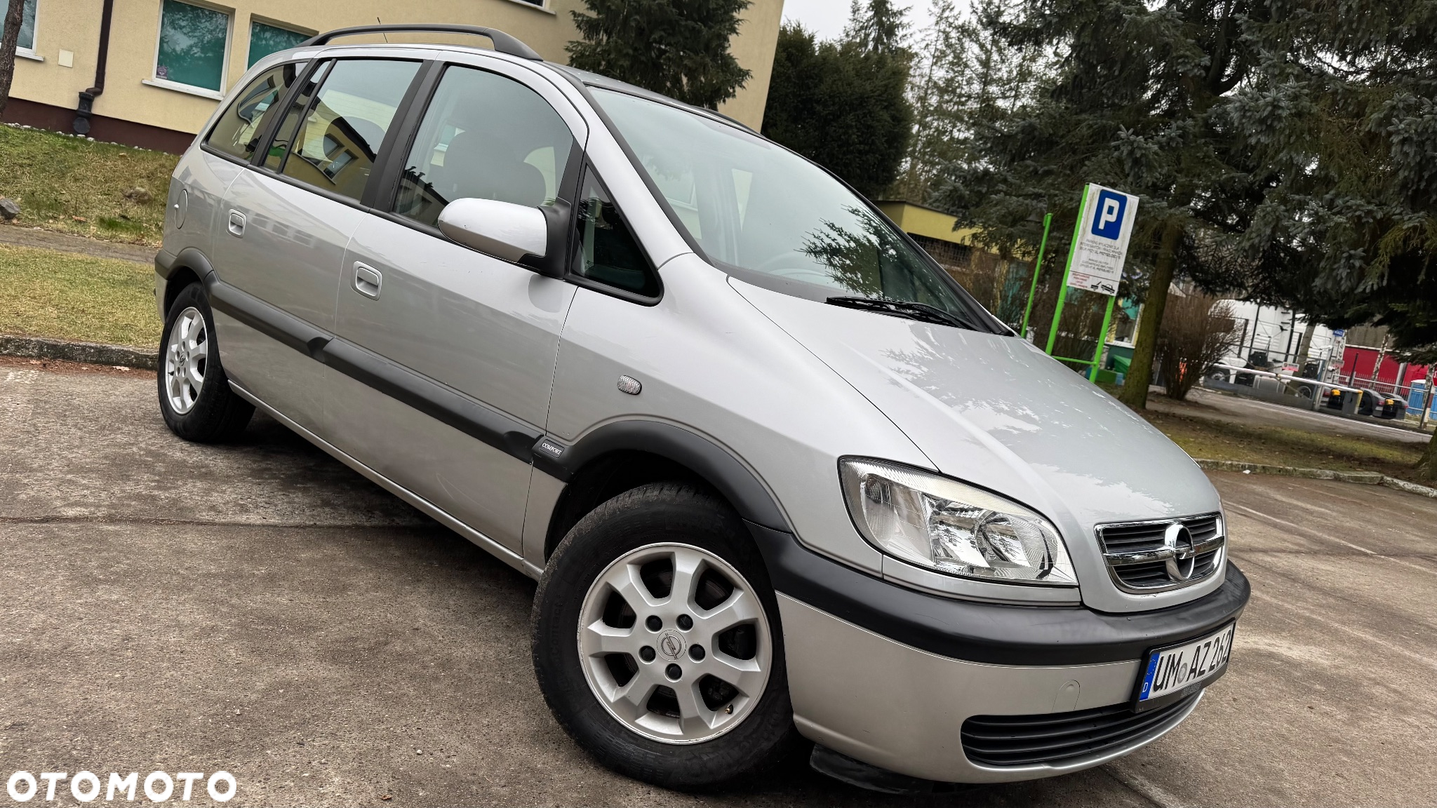 Opel Zafira 1.6 16V Comfort - 2
