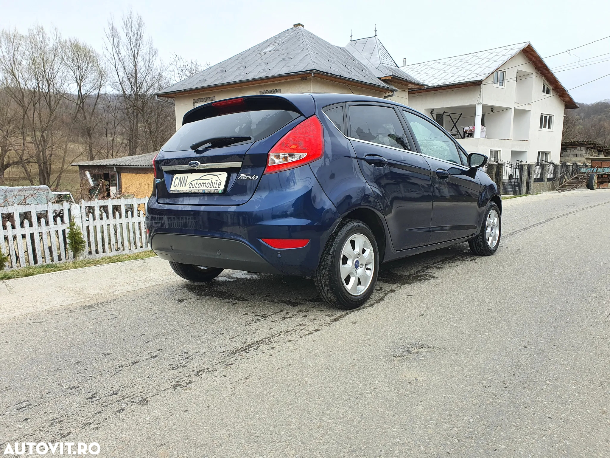 Ford Fiesta 1.6 TDCi DPF Titanium - 11
