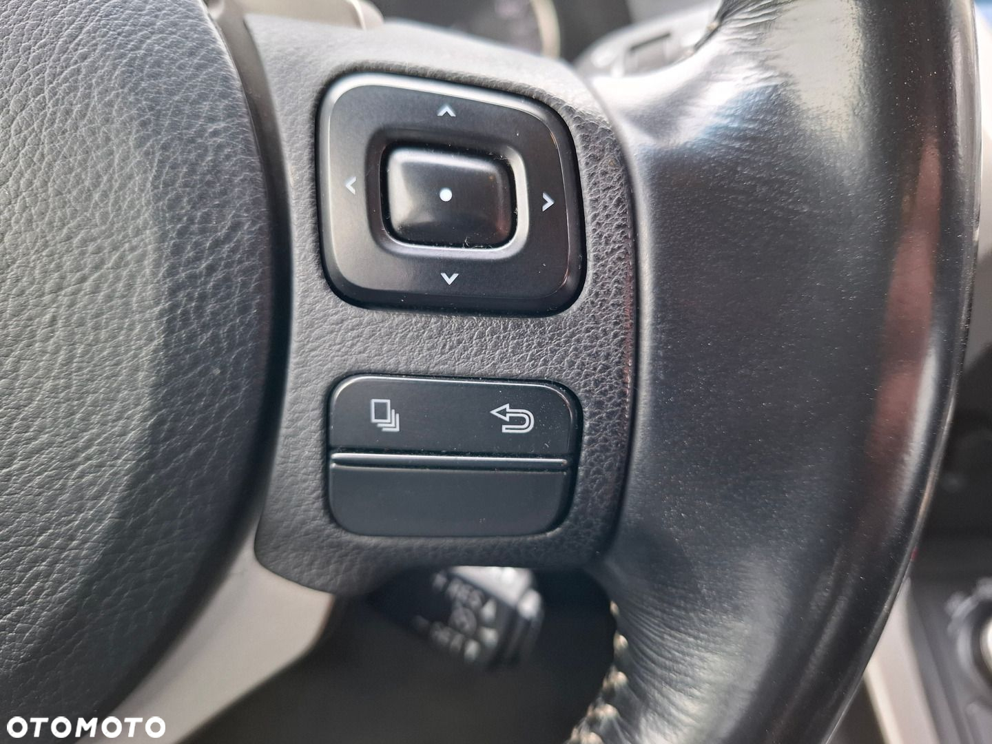 Lexus NX 300h Comfort AWD - 35