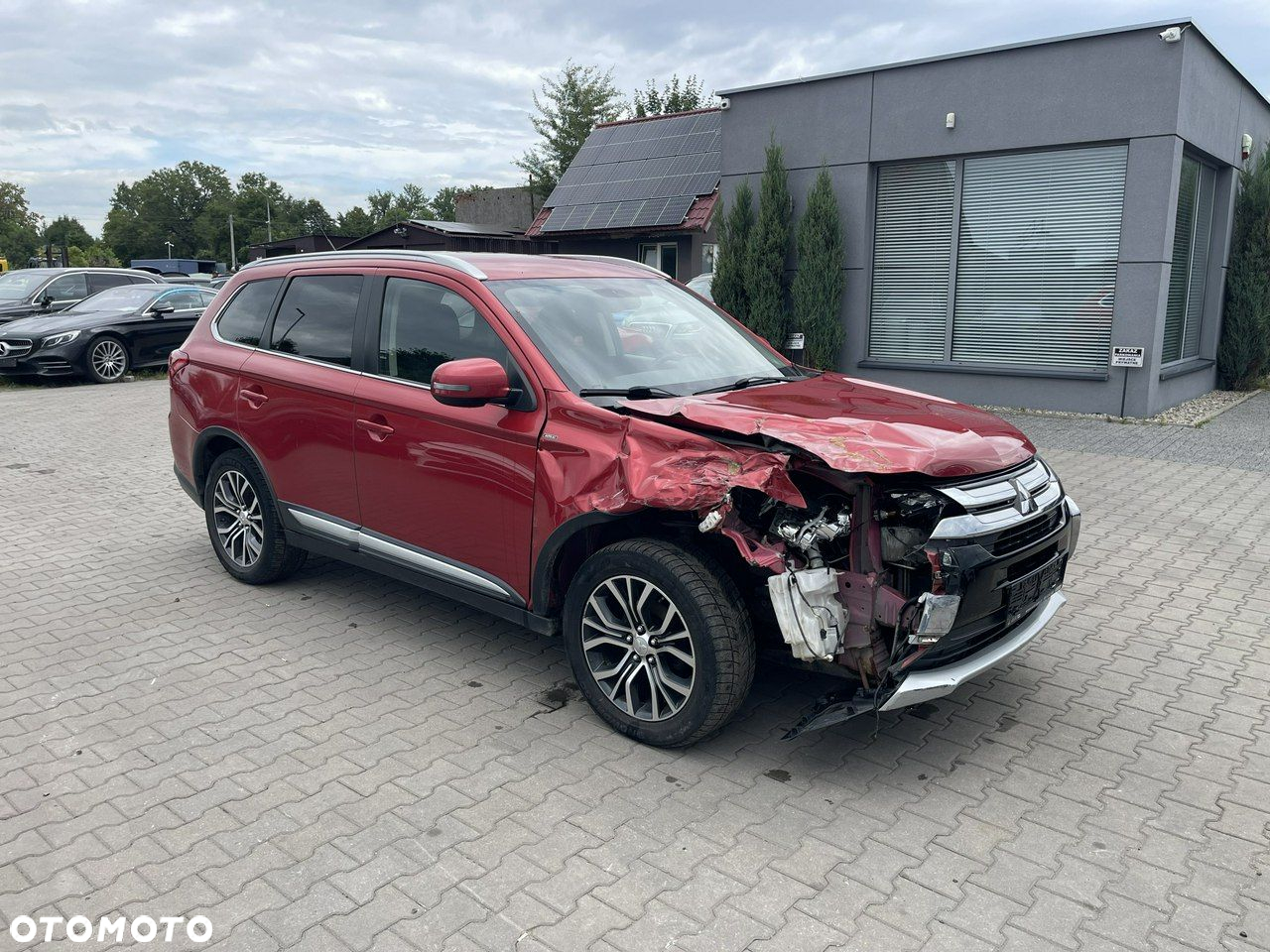 Mitsubishi Outlander 2.2 DI-D 4WD Plus - 5